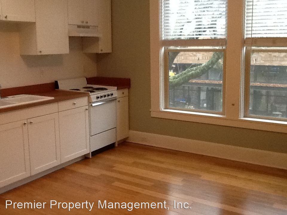 420 NE Birch St - Photo 3 of 14