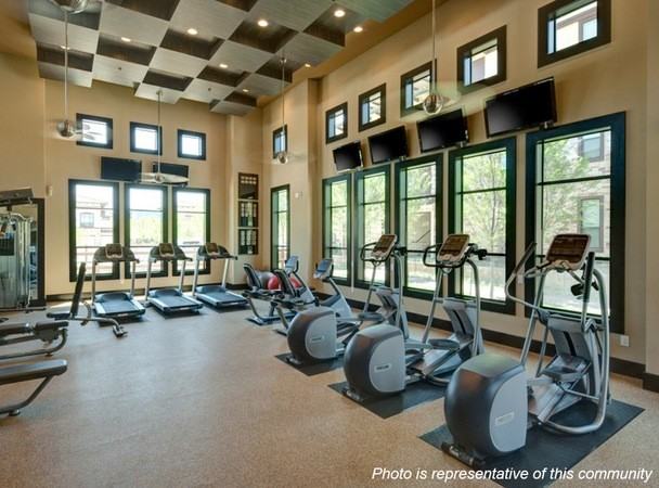 1801 E 51st St - Photo 5 of 12