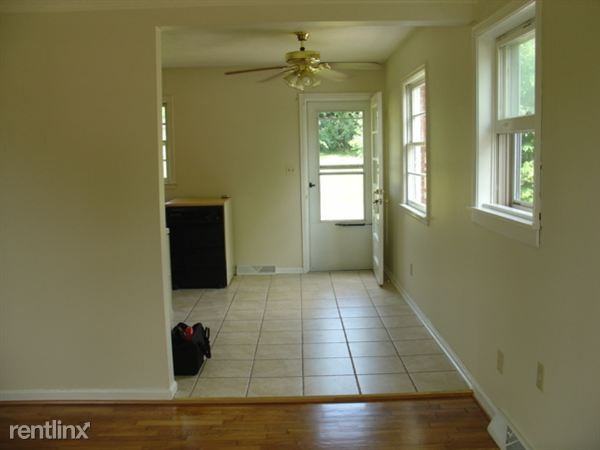 804 Nancy St - Photo 3 of 10