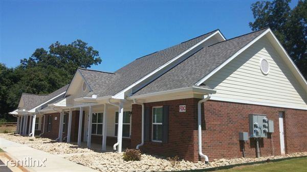 Saluda Commons - Photo 3 of 22