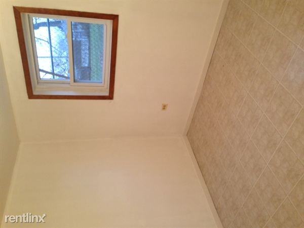 18901 Springfield Ave - Photo 2 of 4