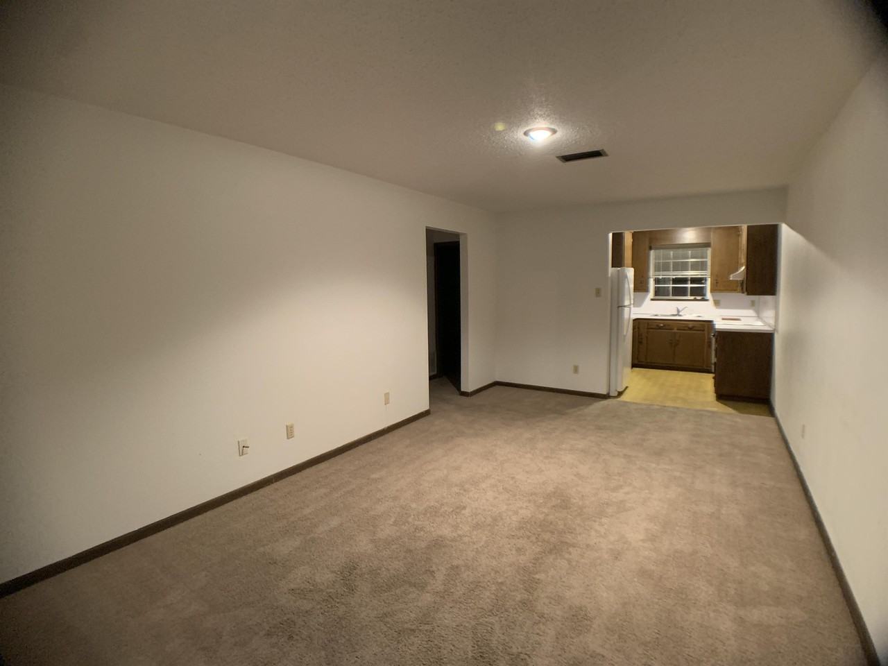 218 N 11th St #12 - Photo 2 of 13