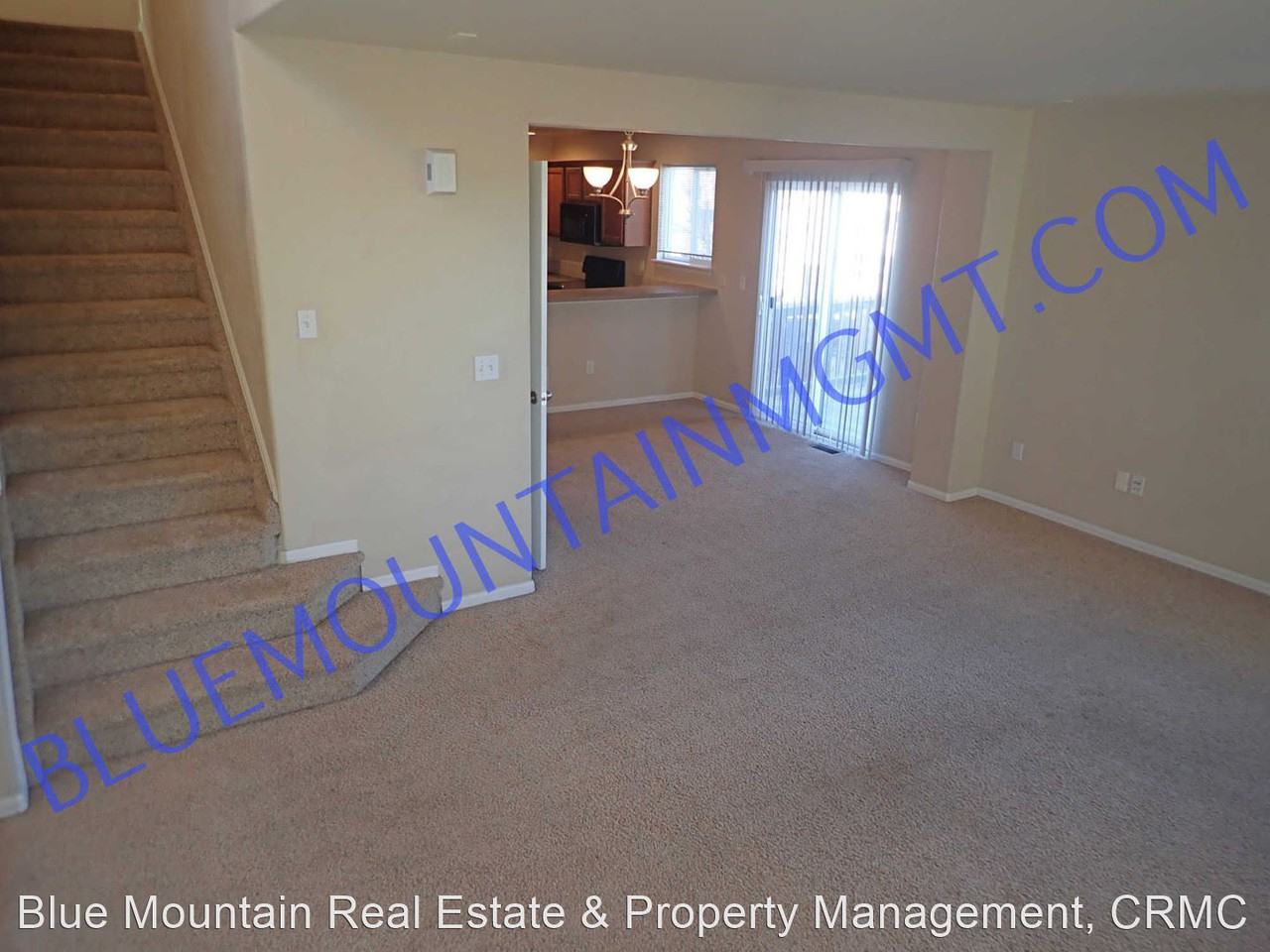 8431 Meadowcrest Dr - Photo 2 of 16