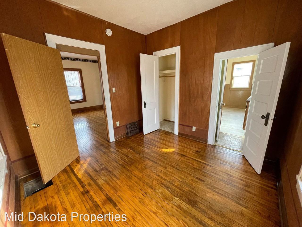 801 W 5th - Photo 3 of 15