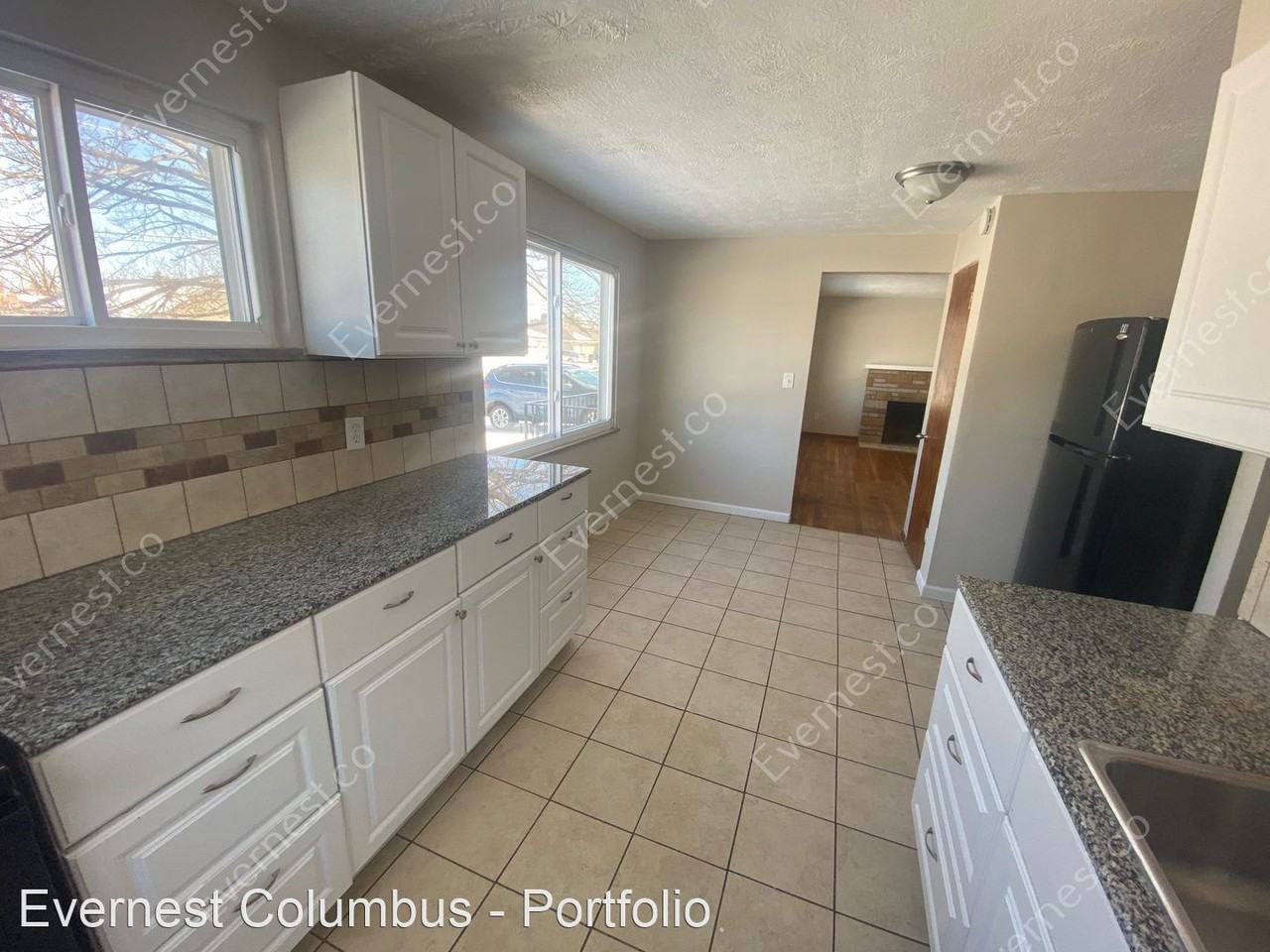 3515 Eakin Rd - Photo 2 of 17