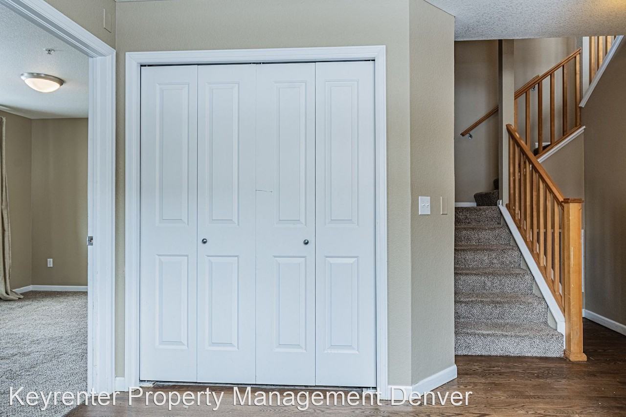 492 S Saulsbury St - Photo 3 of 50