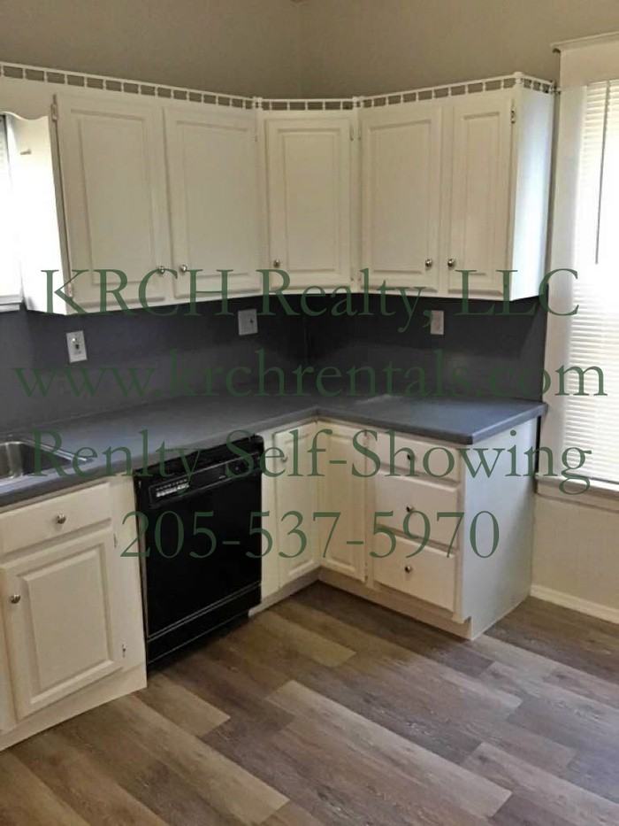 304 Dexter St - Photo 2 of 21