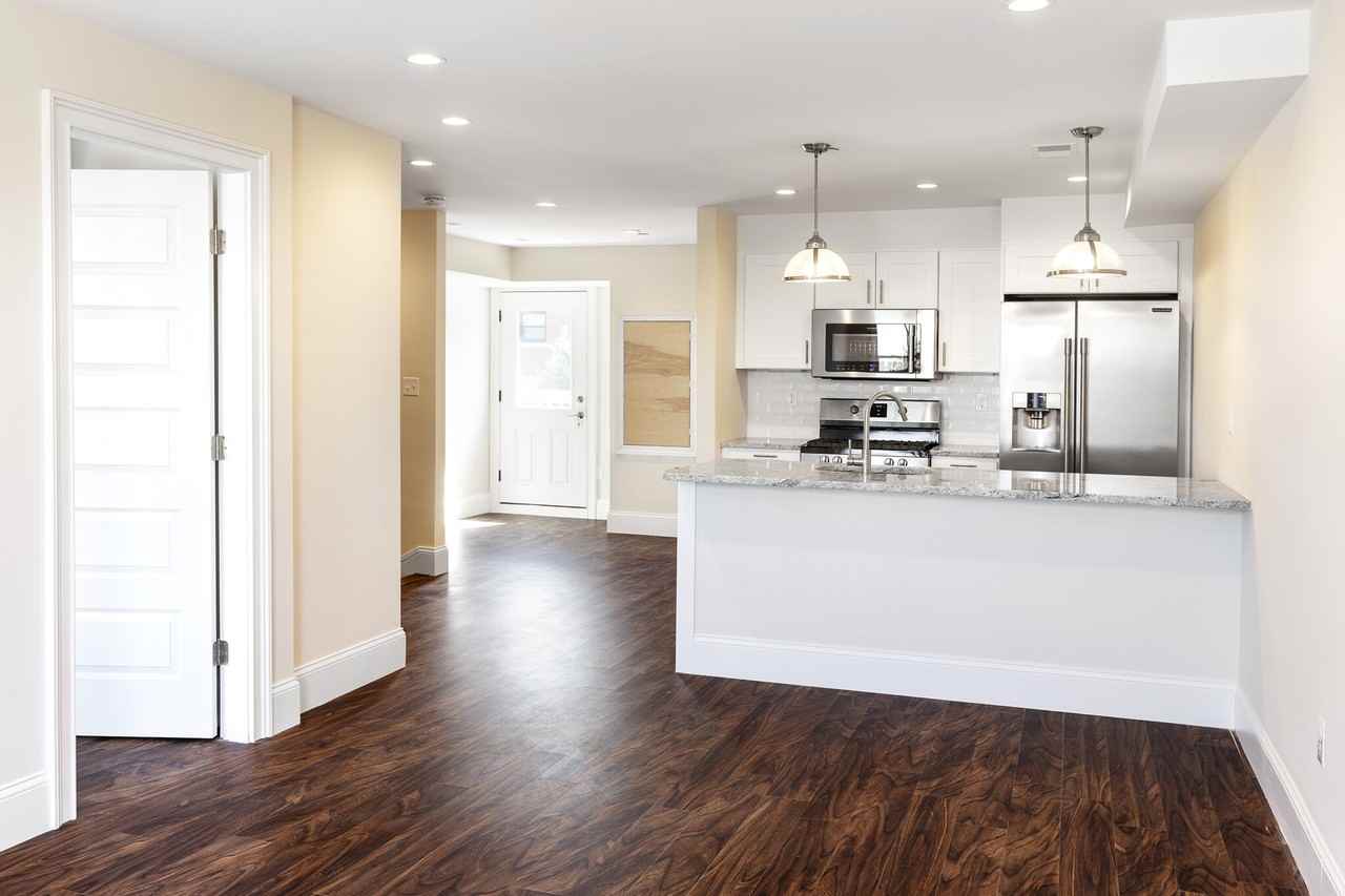 Washington St. - Photo 2 of 10