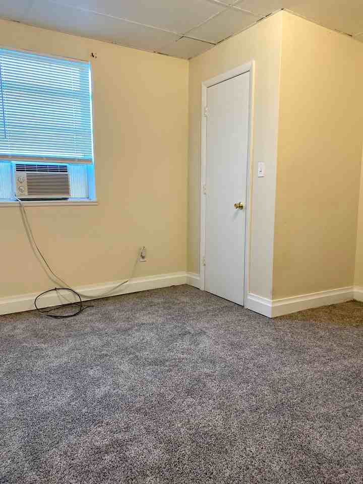 637 14th St #1 - Photo 3 of 12