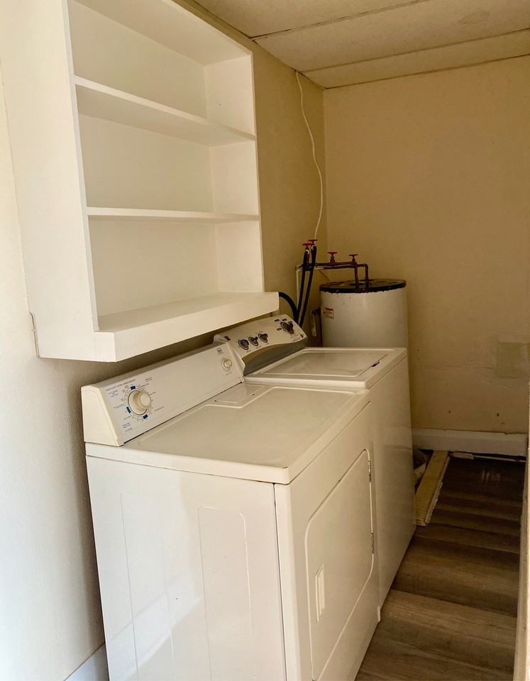 637 14th St #1 - Photo 4 of 12