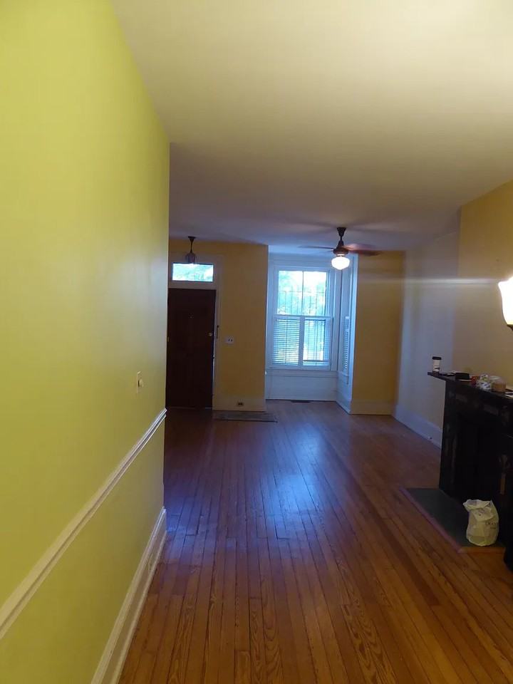 1105 C St Ne #1 - Photo 2 of 17