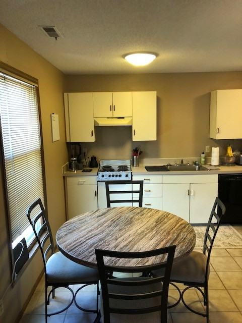 1726 Ohio St #5 - Photo 2 of 9
