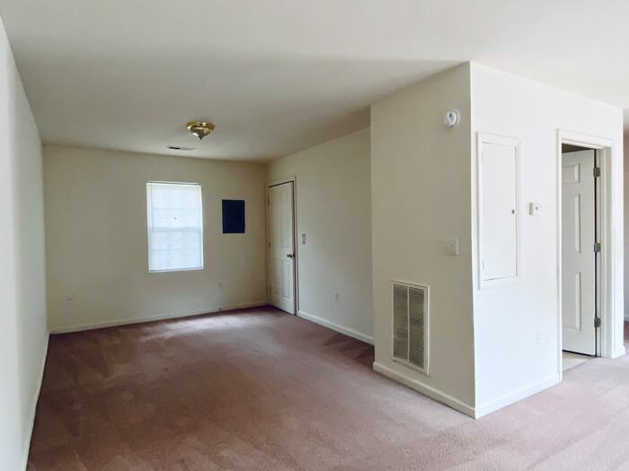 842 7th Avenue Pl Sw #842 - Photo 3 of 4