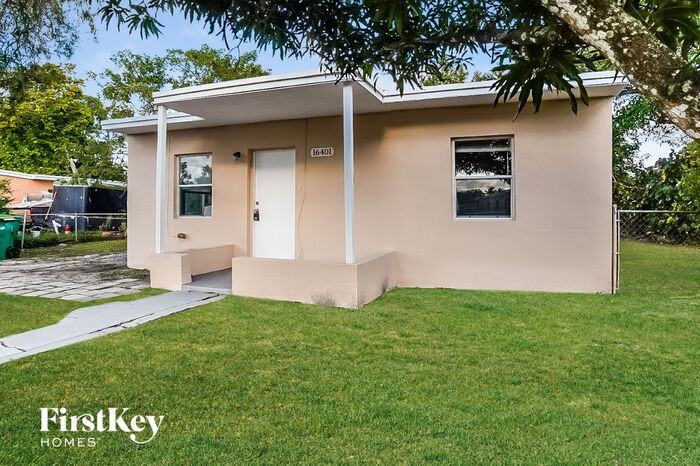 16401 Nw 162nd Street Rd - Photo 2 of 15