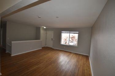 1208 Snowberry Ln - Photo 2 of 18