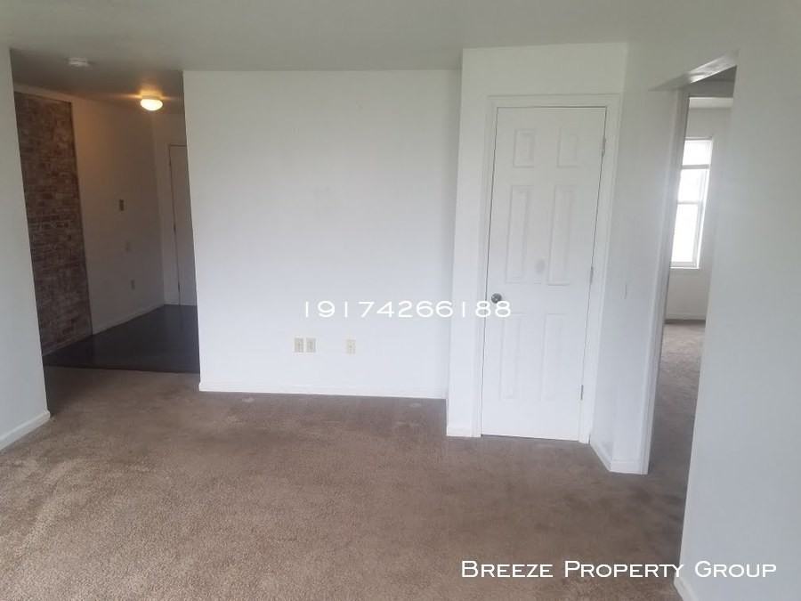 603 Hope St - Photo 3 of 18
