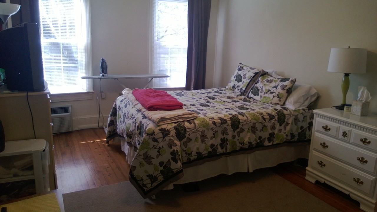 1430 A Street Southeast #3 - Photo 3 of 7