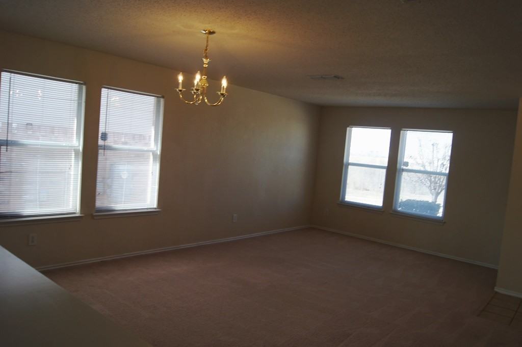 4004 Mantis St - Photo 2 of 10