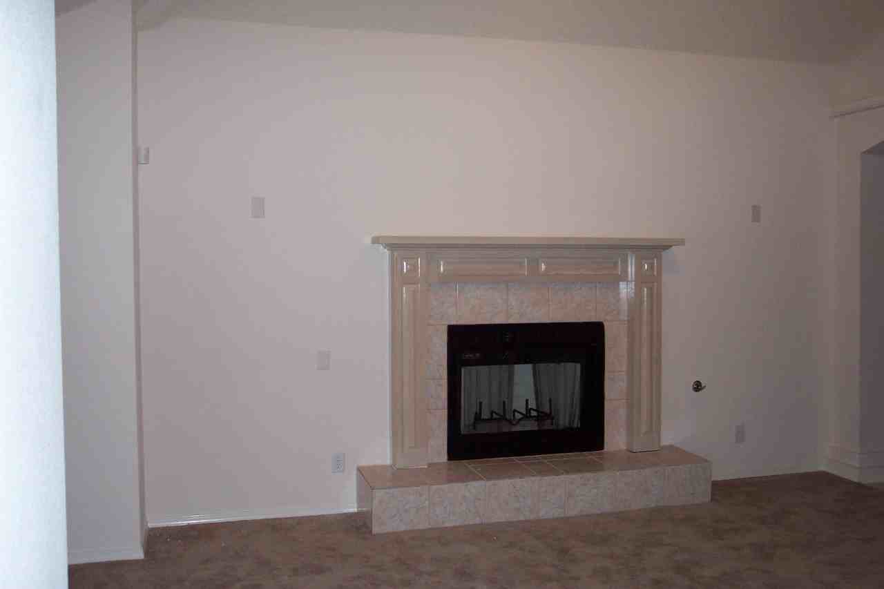 3017 Tierra Salada Dr - Photo 2 of 6