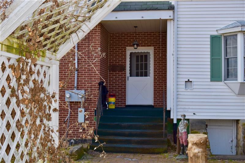 2492 White Cloud Rd Rear - Photo 2 of 17