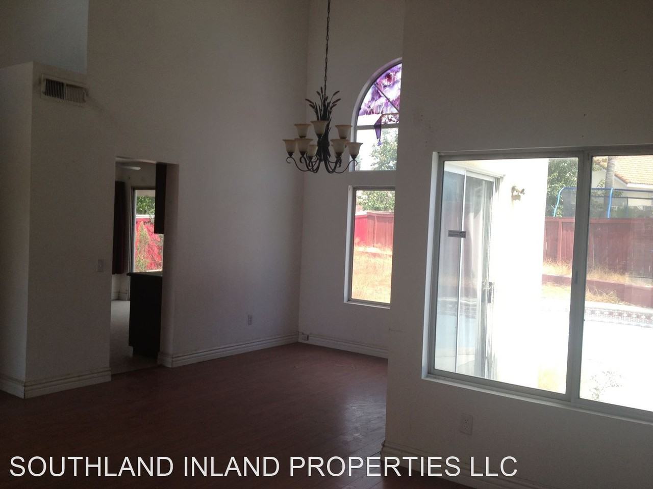 3090 Vintage Pl - Photo 2 of 9