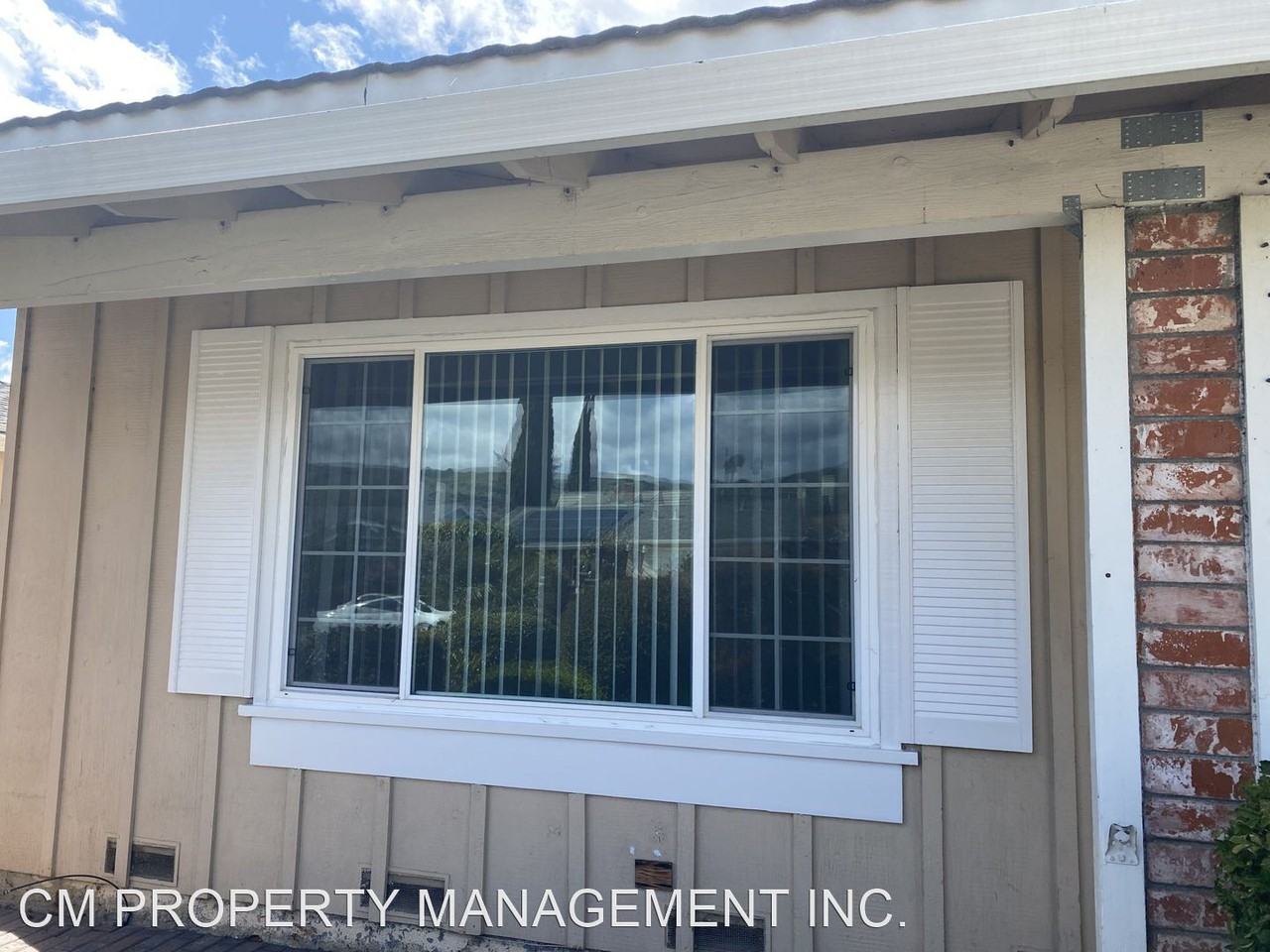 2005 Treewood Ln - Photo 3 of 37