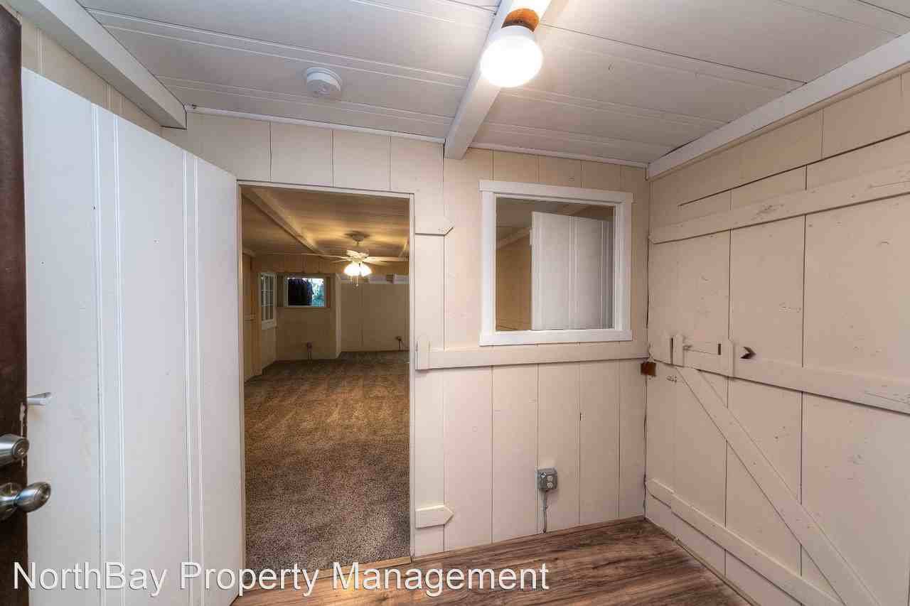 17108 Dogwood Ln - Photo 2 of 12