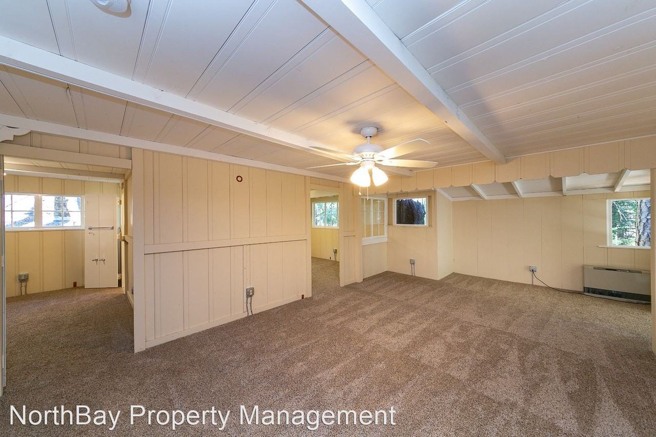 17108 Dogwood Ln - Photo 3 of 12