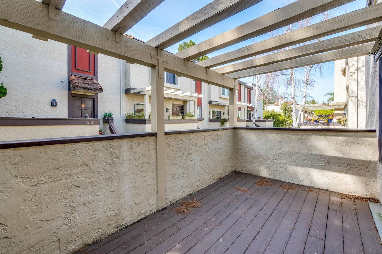 7166 Clarendon St - Photo 3 of 26