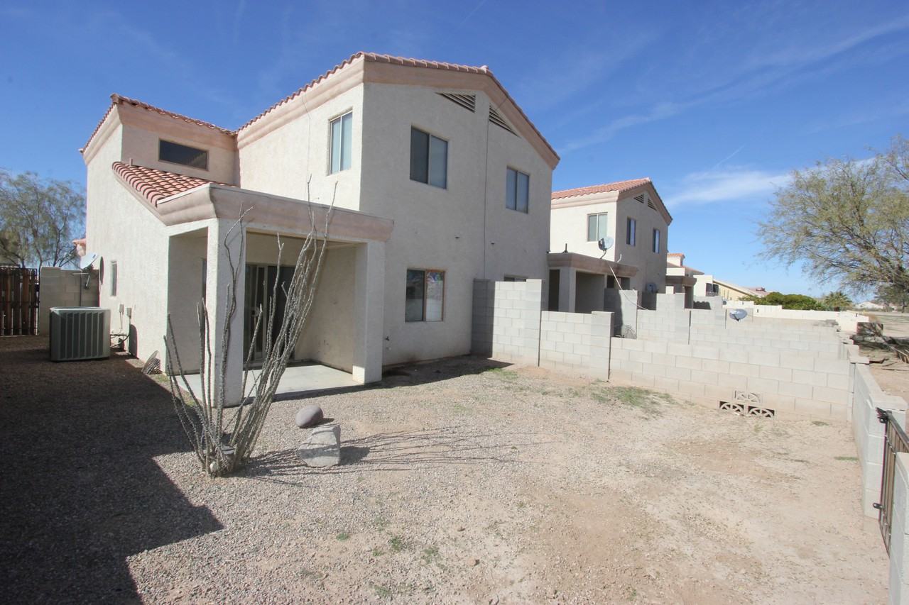 15237 S Moon Valley Rd - Photo 2 of 50