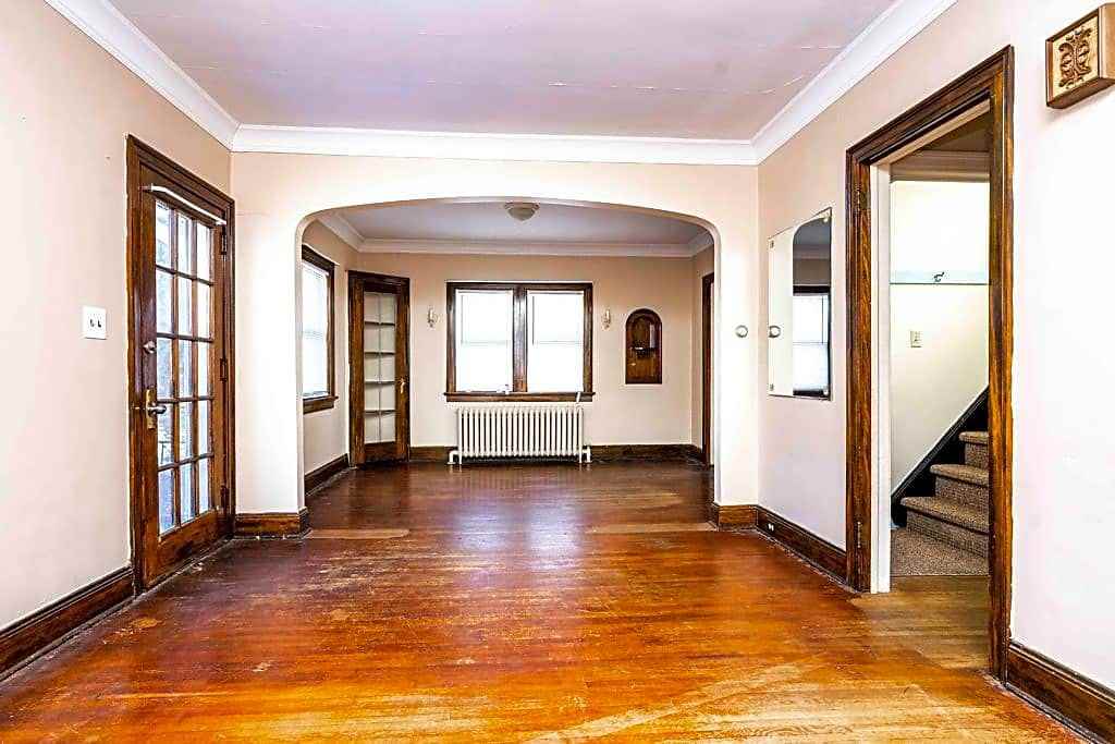 118 W Saint Marie St - Photo 2 of 9