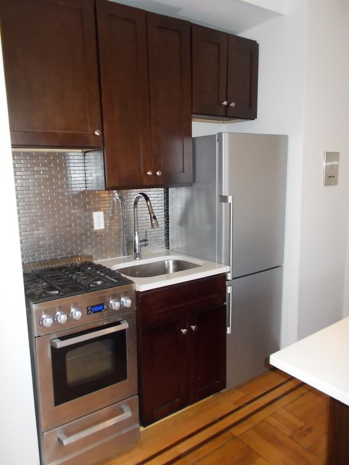 159 Eastern Parkway #4M