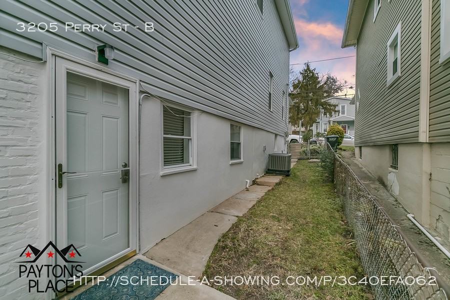 3205 Perry St #B - Photo 2 of 24