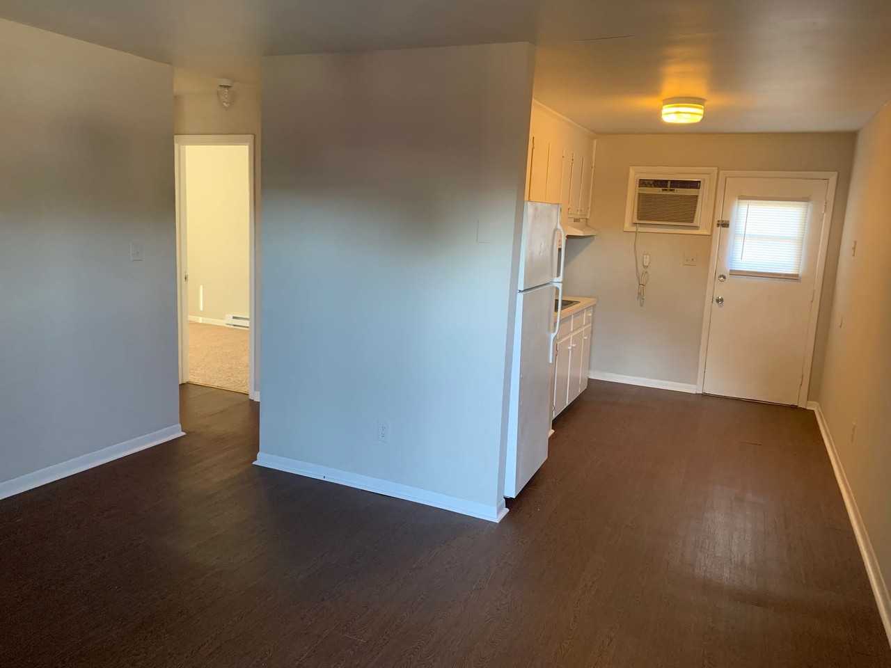 Sunset Village - Photo 4 of 6