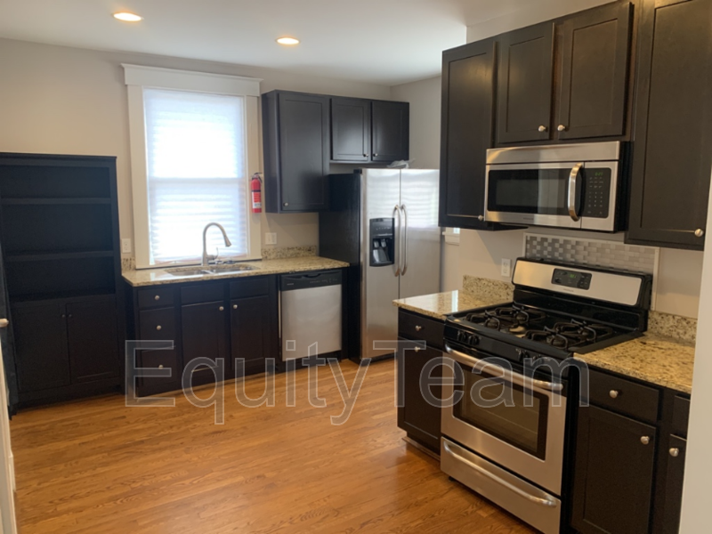 4129 Maple Dr - Photo 3 of 14