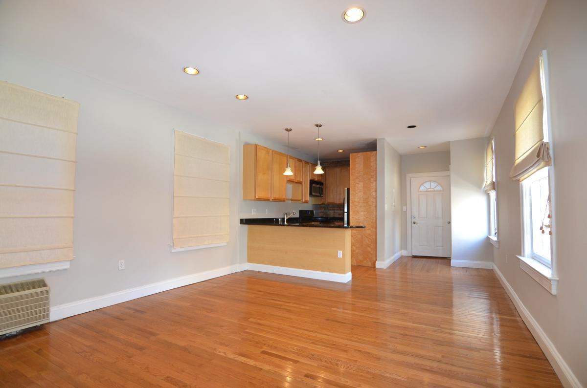 1115 M Street Northwest #3 - Photo 2 of 13