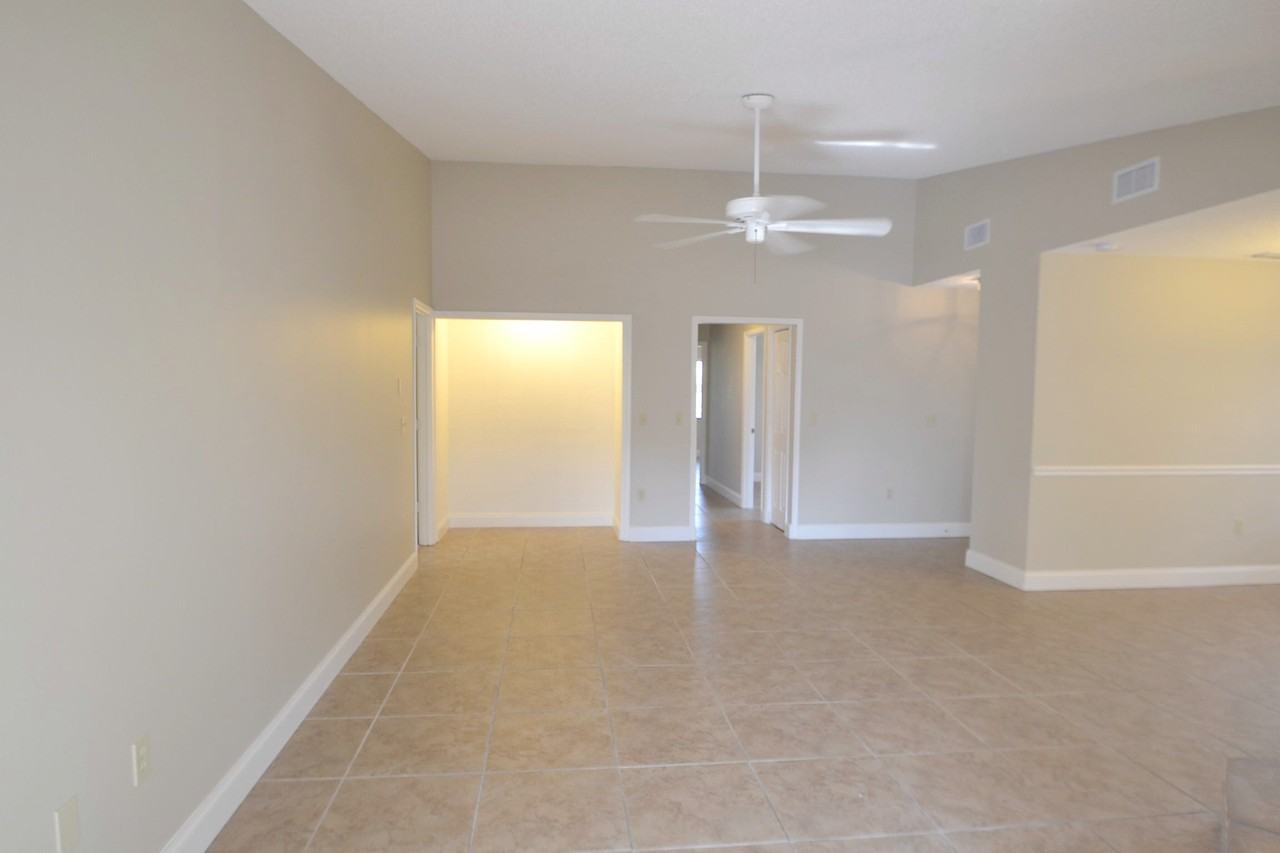 758 Rockingham Rd - Photo 2 of 8