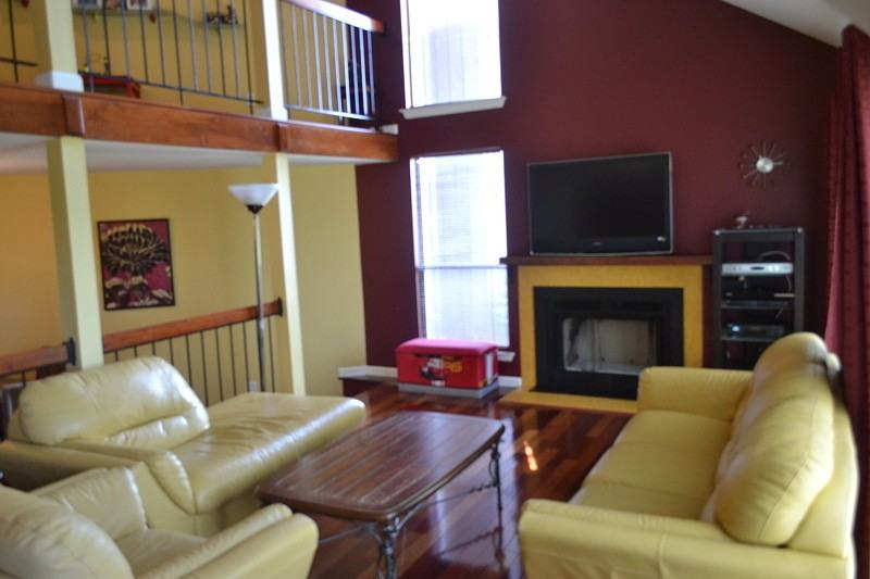 33 Bloomingdale Dr - Photo 3 of 15