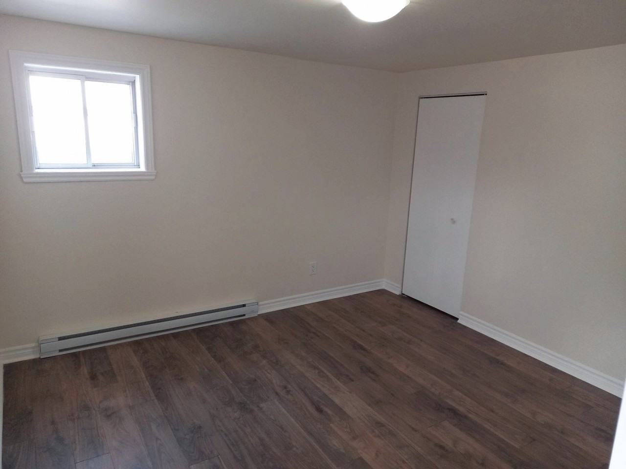 1547 Rue Godin - Photo 3 of 7