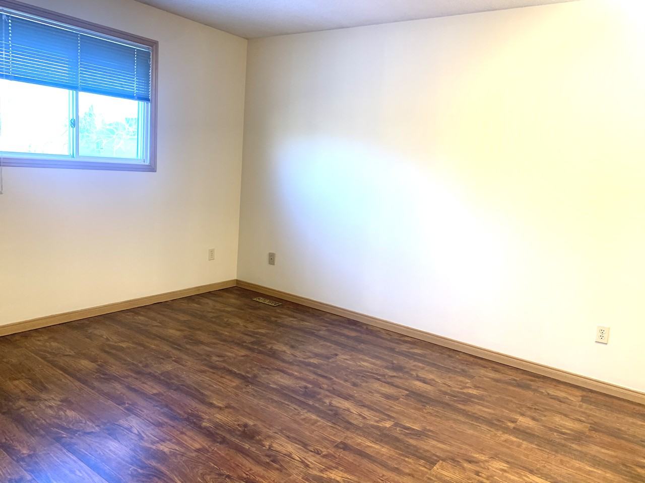 71 Blanchard Crescent - Photo 3 of 14