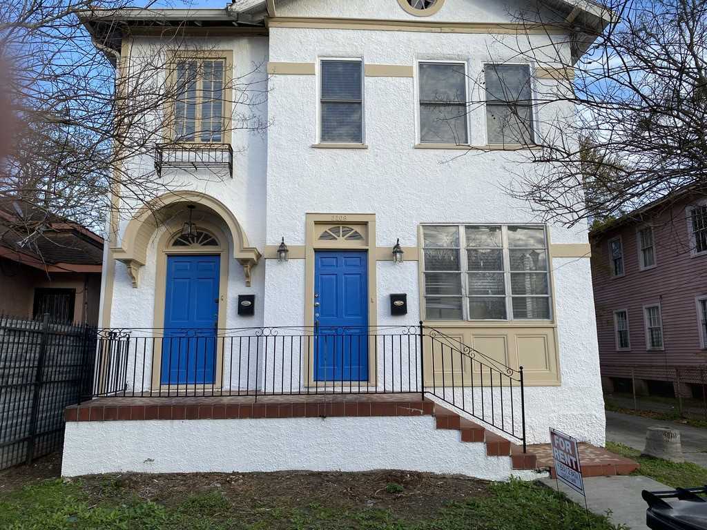 2209 Broadway Street