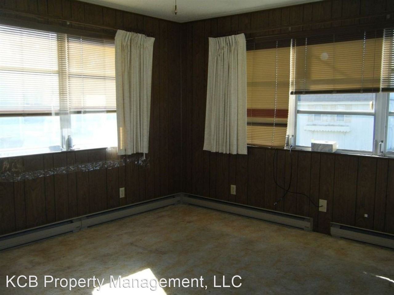 1109 N Forest Dr - Photo 2 of 10