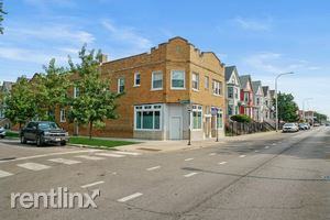 2807 N Springfield Ave