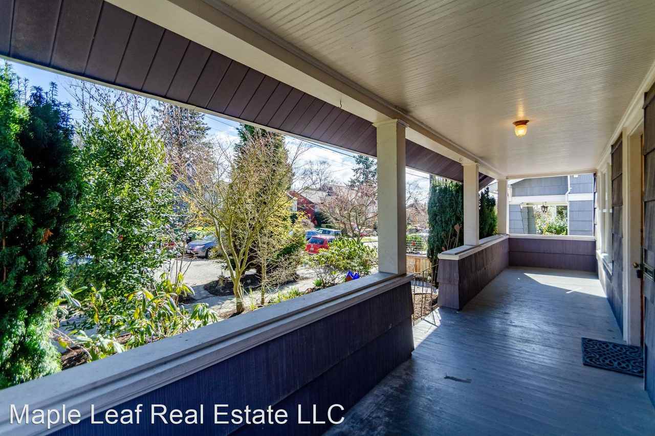 7029 17th Ave Nw - Photo 3 of 27