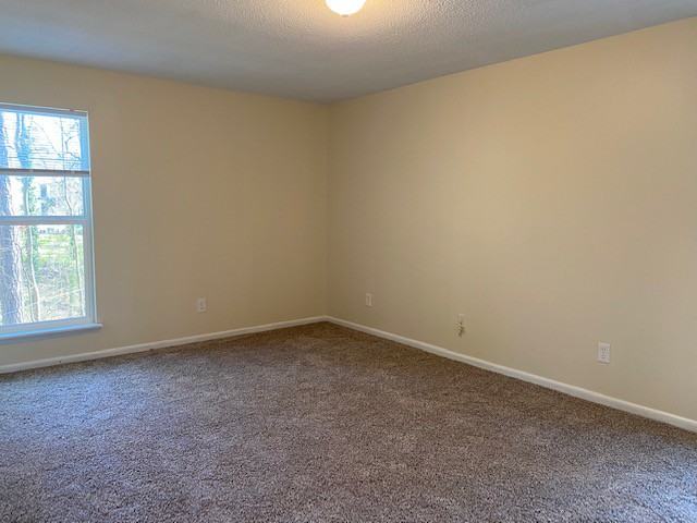 4200 Greencastle Ct - Photo 3 of 6