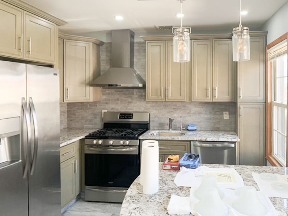 80 80 20 Margaret Pl #2 - Photo 3 of 20