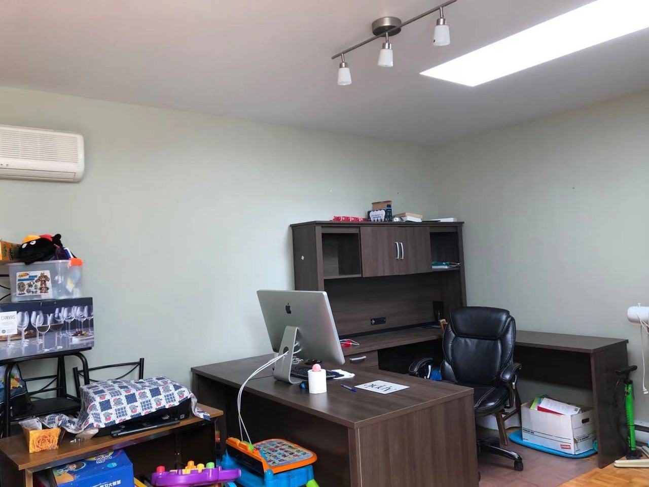 1024 Rue Thierry - Photo 3 of 12