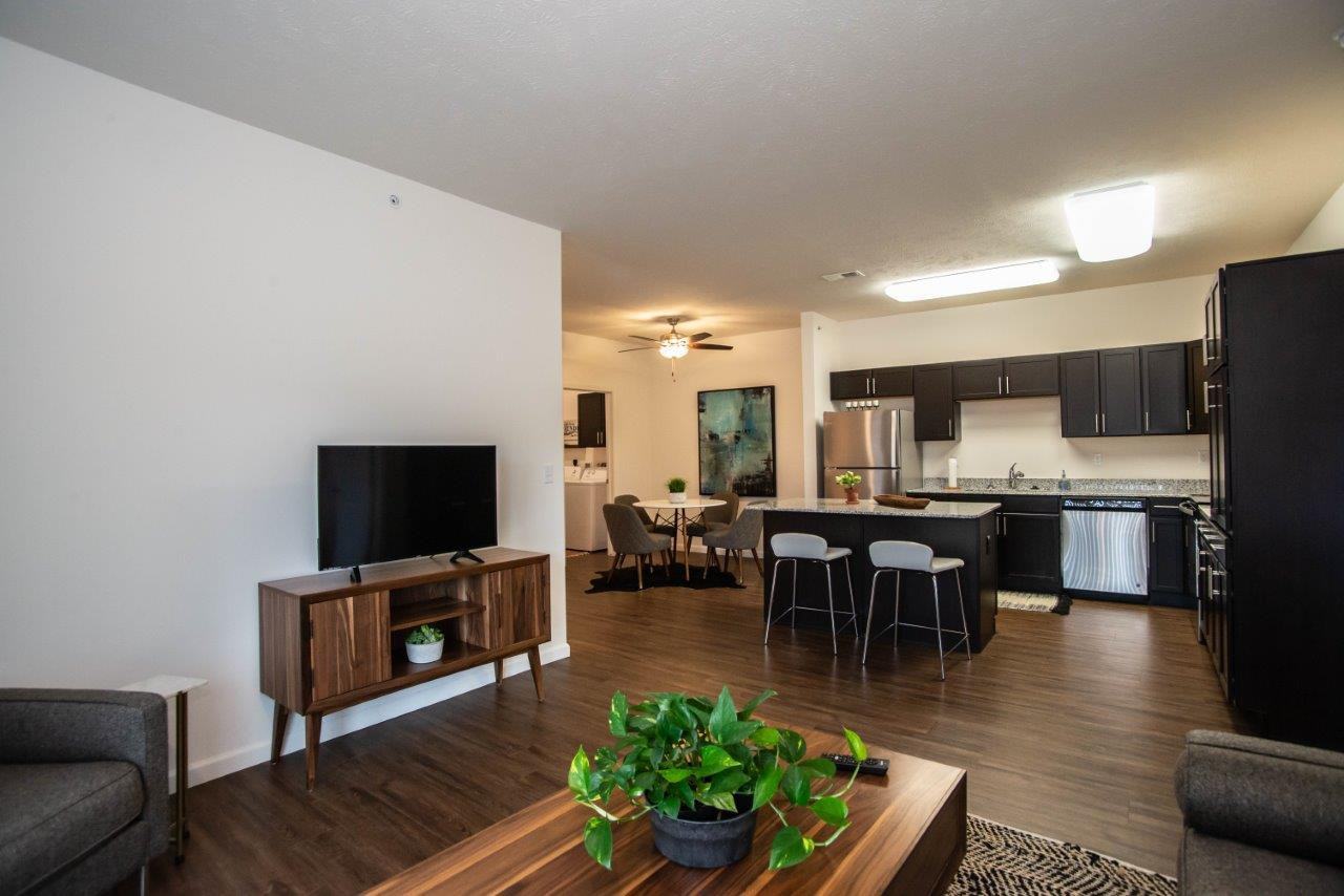 Antler View Apartments - Photo 3 of 27