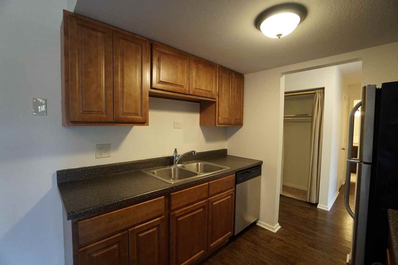 Beard Ave Apartments 6101 Beard Ave N, Brooklyn Center, MN 55429 Zumper