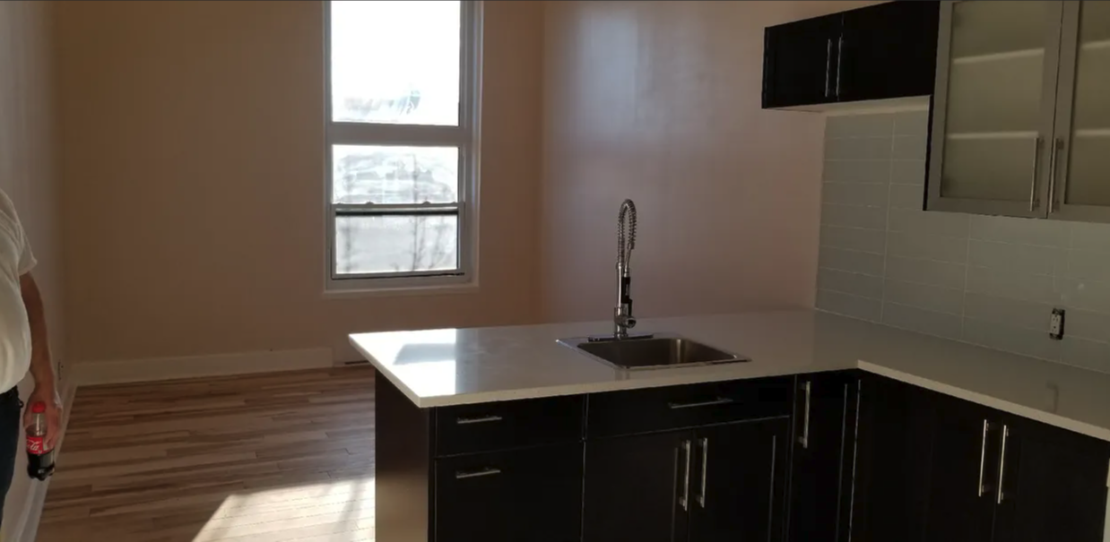 2204 Avenue du Mont-Royal Est - Photo 2 of 6